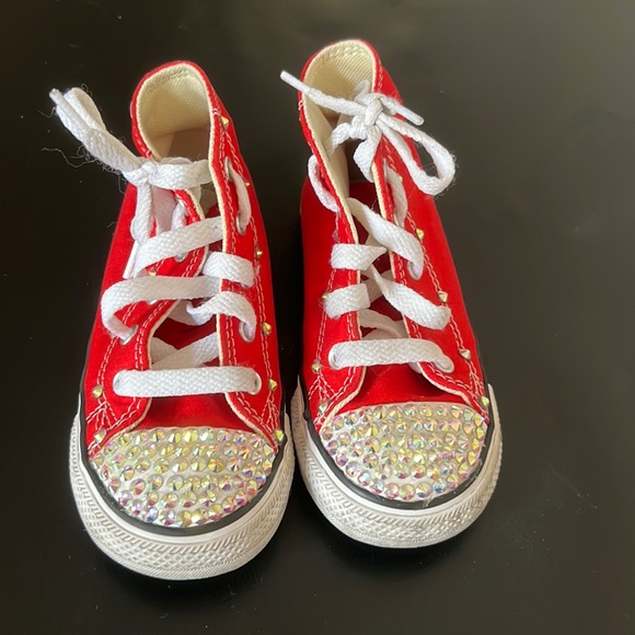 Converse: Blinged out Converse All Stars. High top. Kids size 9. - Picture 2 of 6